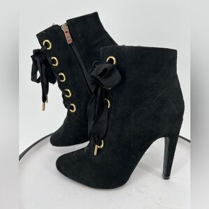 NOT RATED NWOT LAURA MARANO BLACK LACEUP BOOTS,VEGAN SUEDE, ZIPPER, GOLD EYELETS